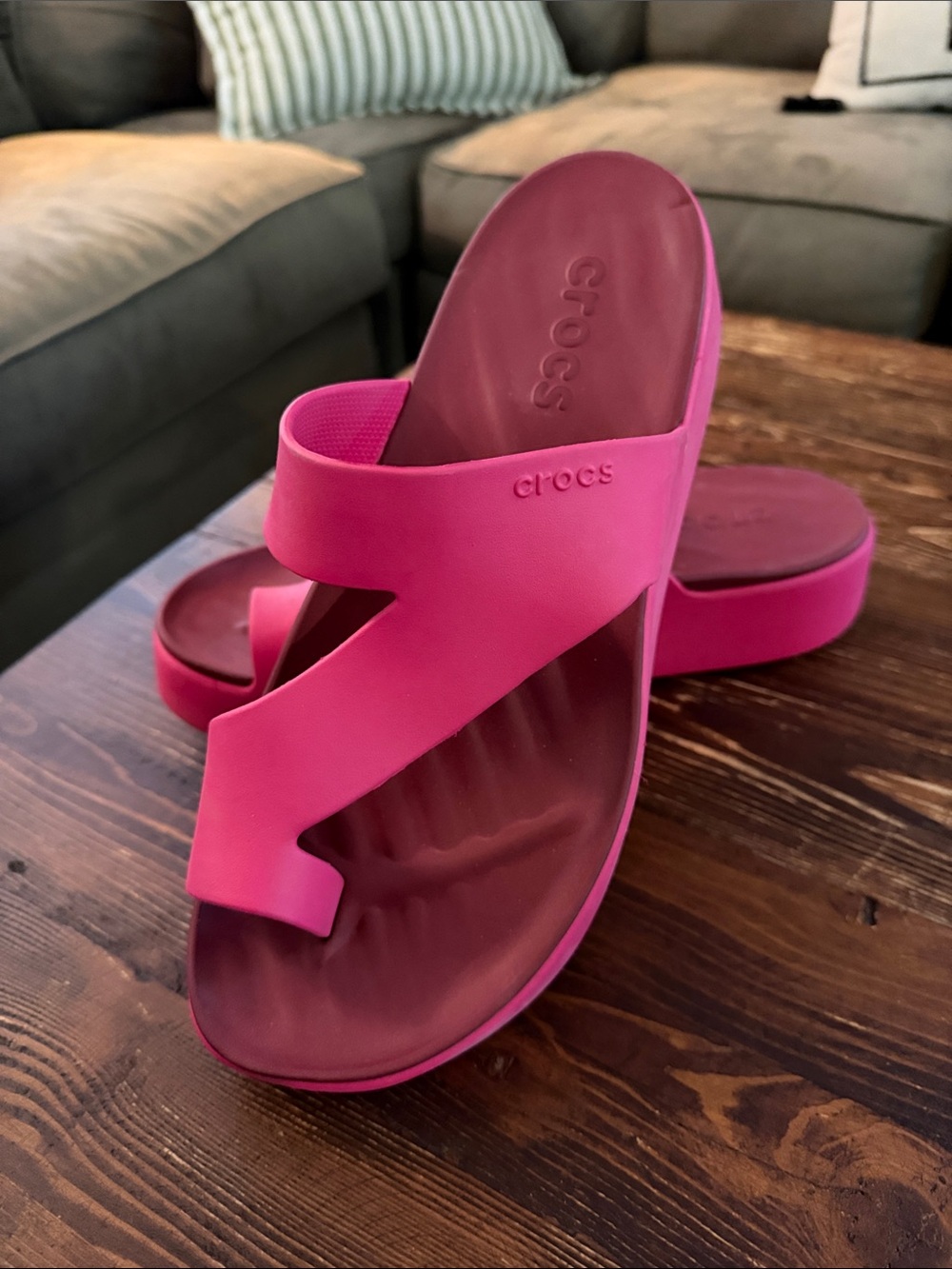 CROCS Women's Fuchsia Pink Slip-On Sandals